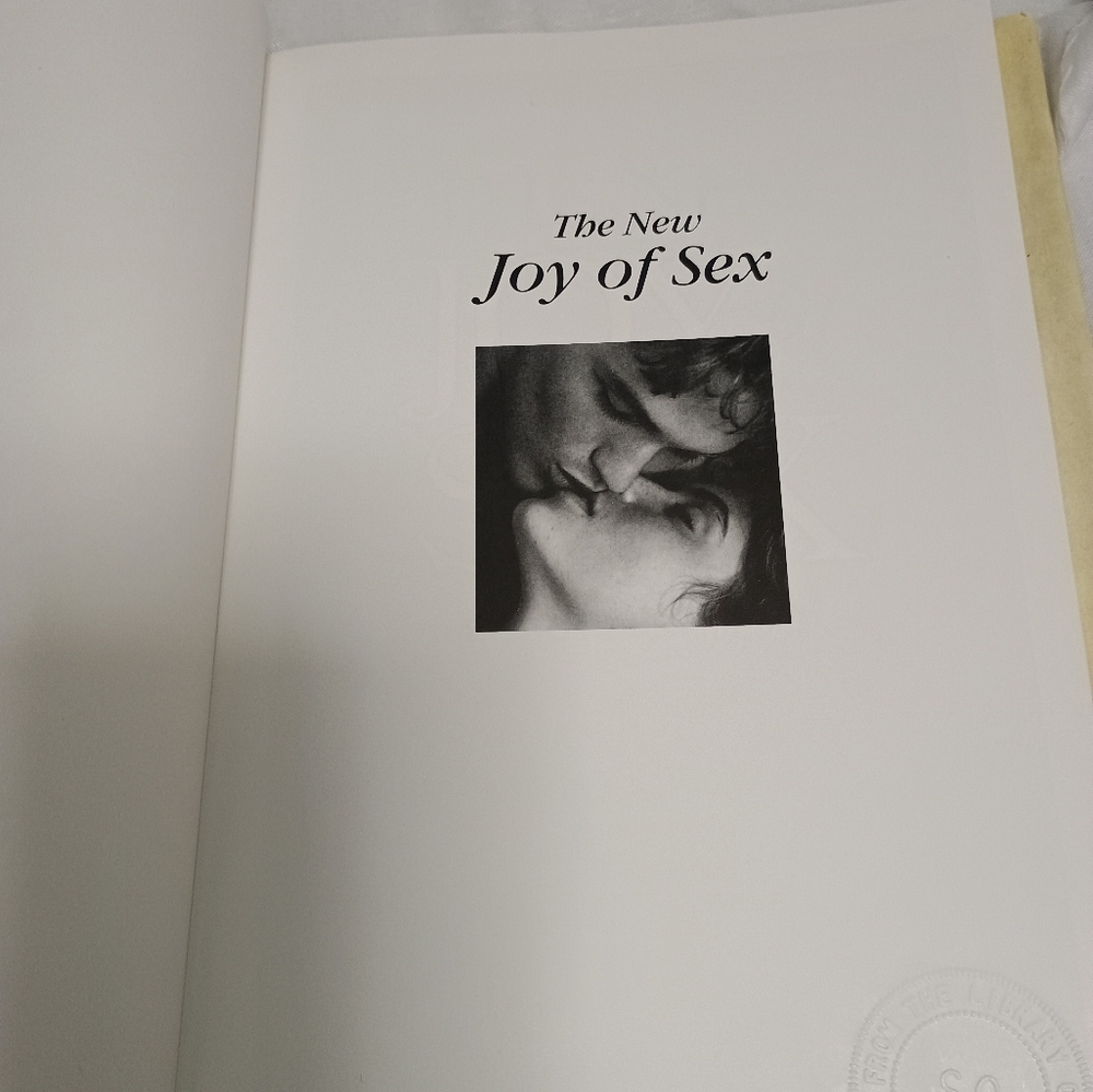 The New Joy of Sex 1991 Adult Book - Picture 7 of 10